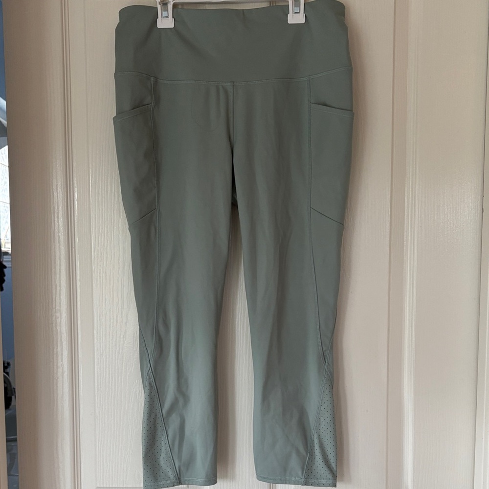RBX Sage green Activewear capri leggings